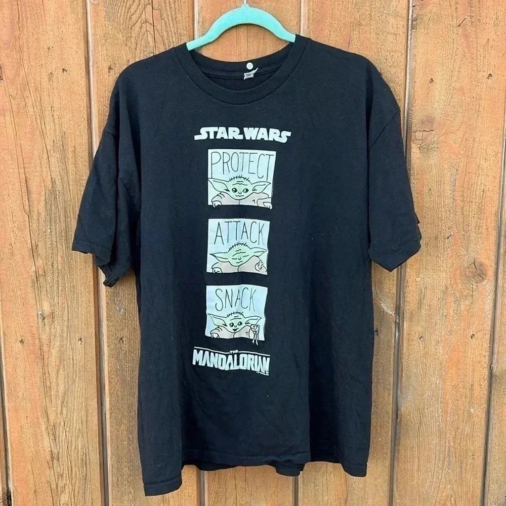 Star Wars The Mandalorian Grogu Protect Attack Snack Men's T-Shirt retro streetw